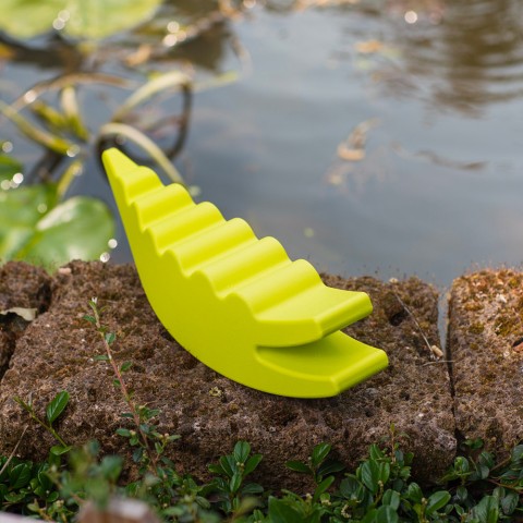 Toy swing for children polyethylene modern design Crocodile Promotion