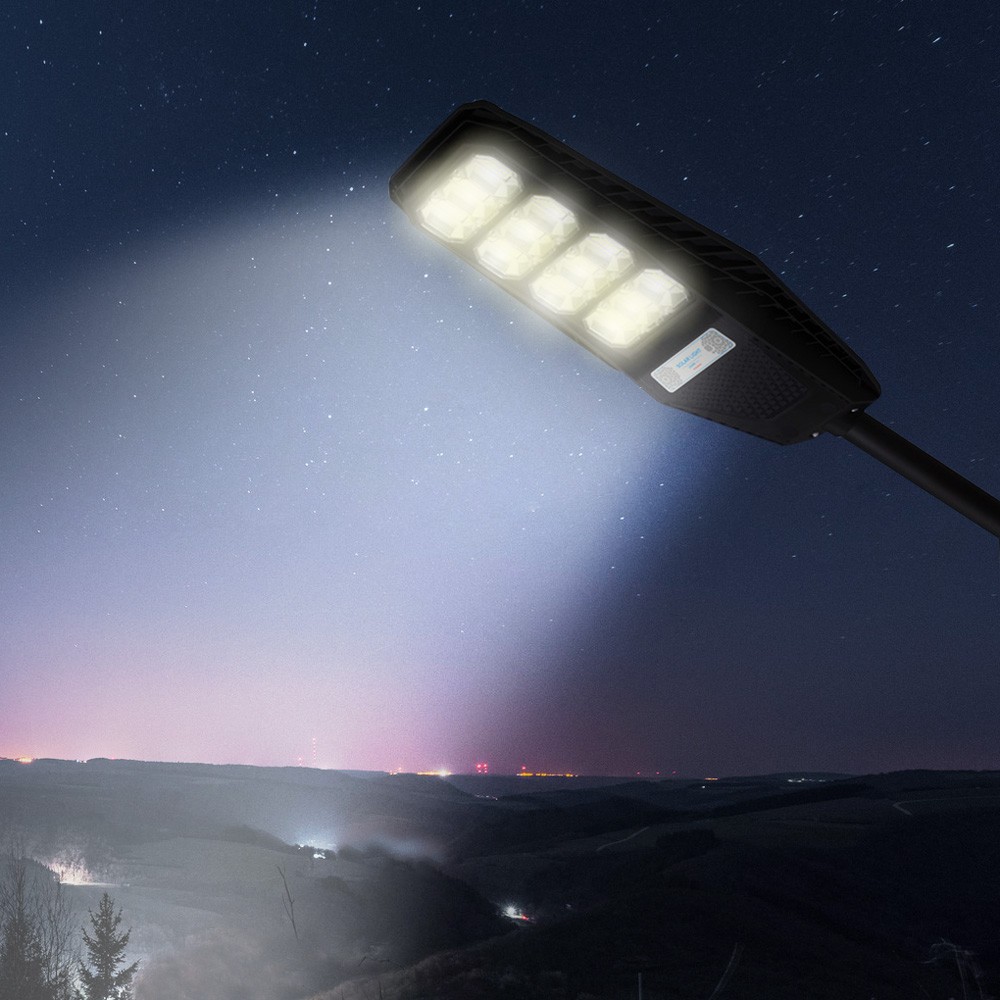 Solis L 200W Solar Street Lamp with Sensor and Remote Control
